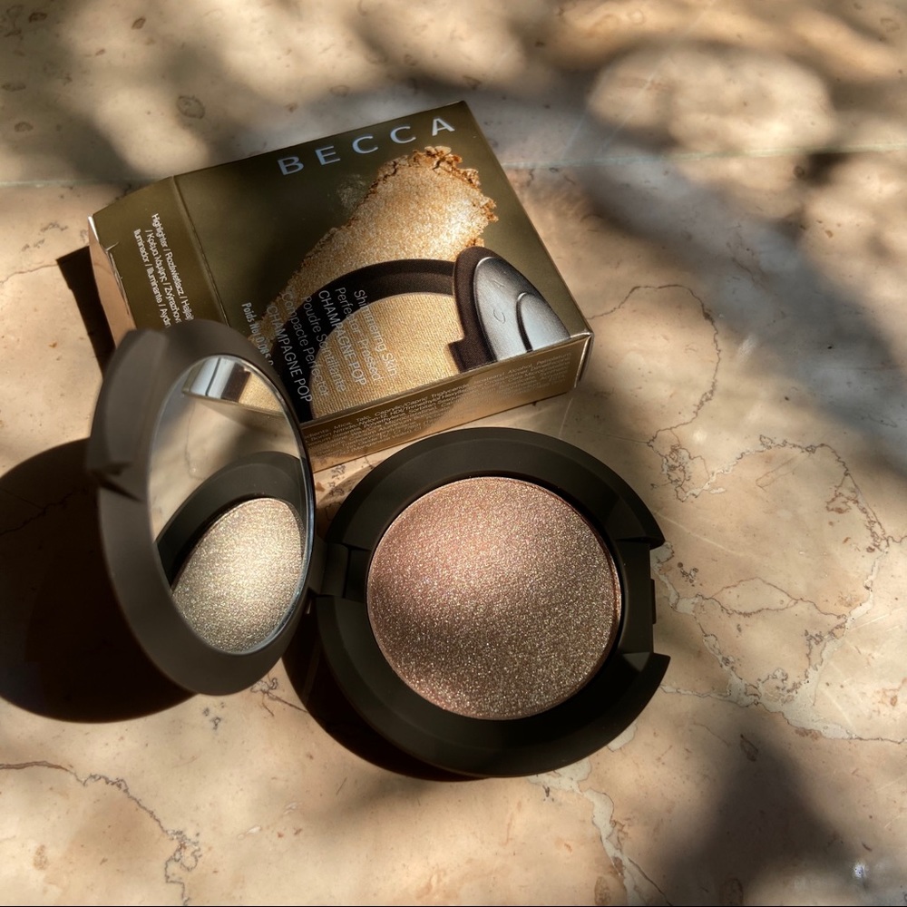 Becca Highlighter Mini - Picture 2 of 4